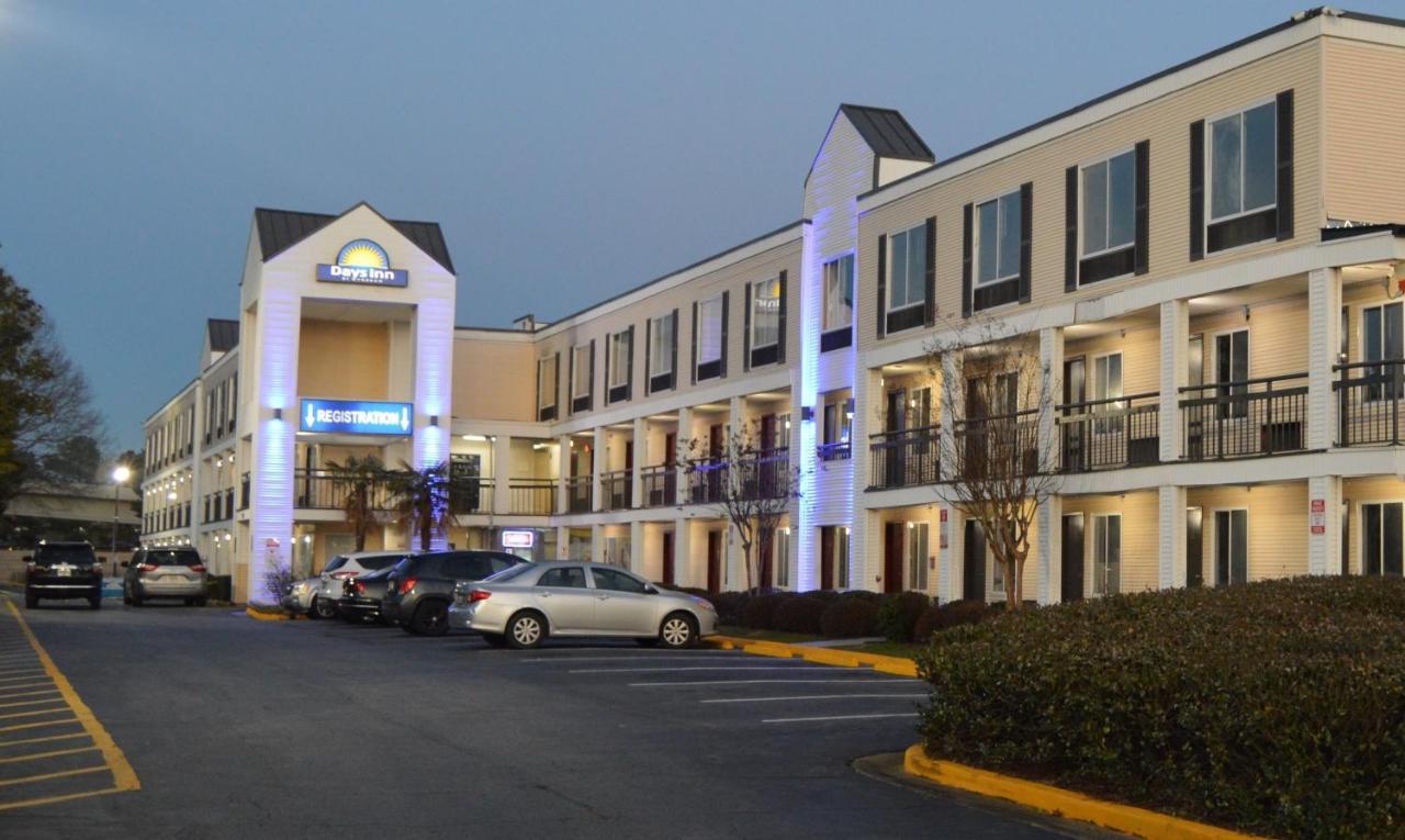 Days Inn By Wyndham Marietta-Atlanta-Delk Road Экстерьер фото