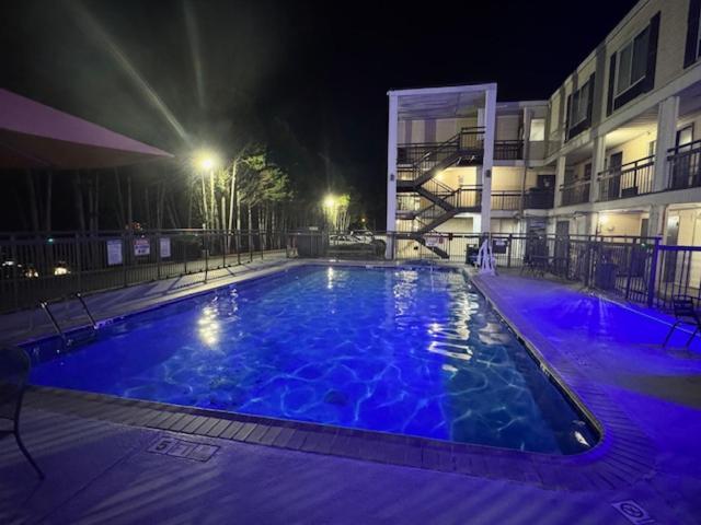 Days Inn By Wyndham Marietta-Atlanta-Delk Road Экстерьер фото